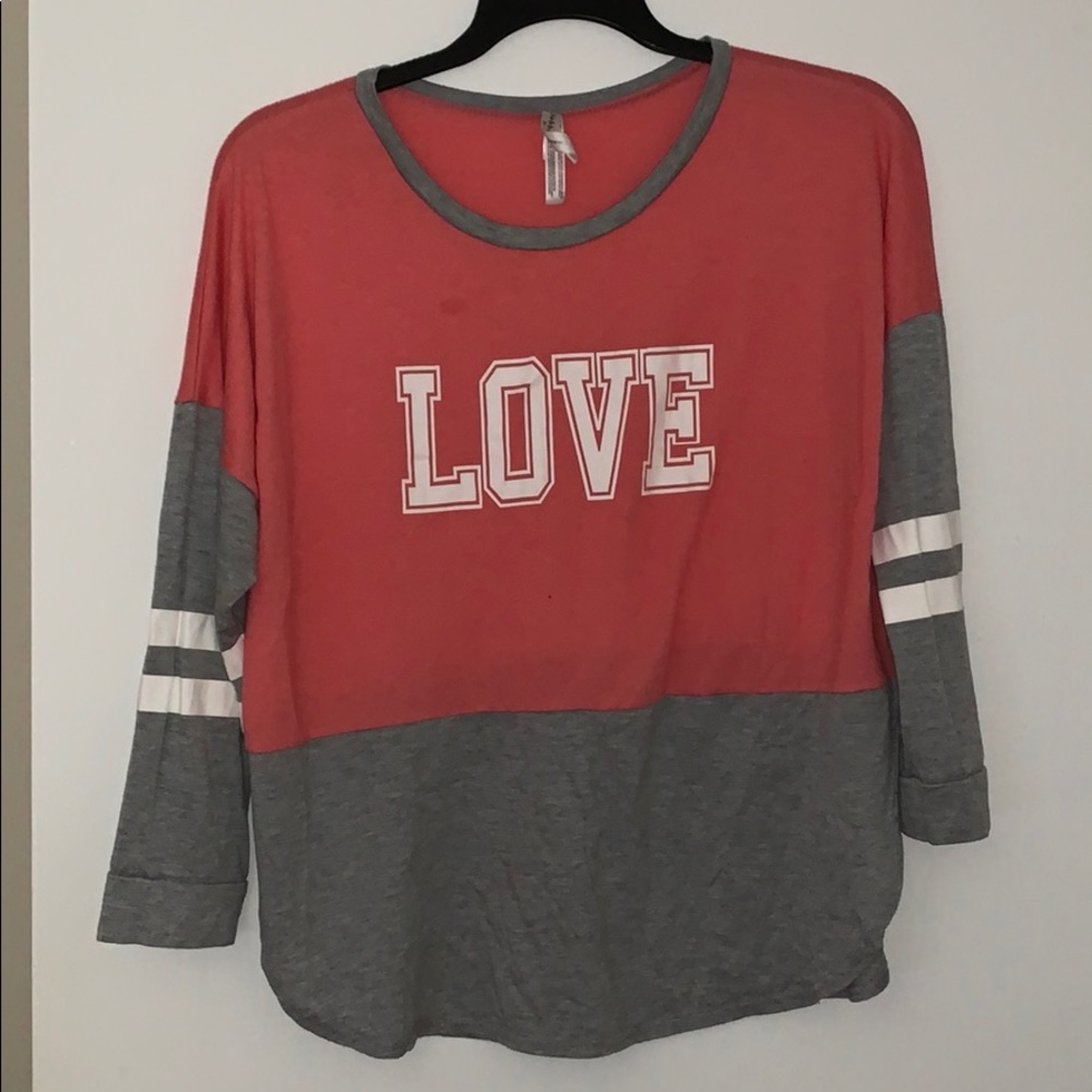pink and gray 3 quarter inch sleeves